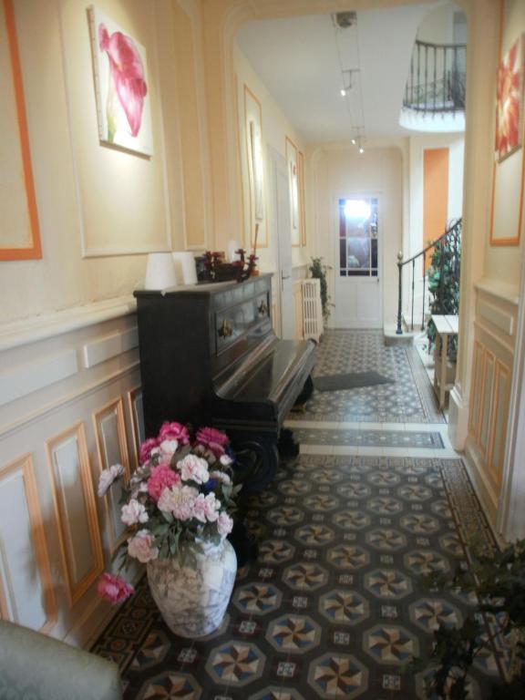 Le Jardin Des Lys Bed and Breakfast Gemmelaincourt Exterior foto