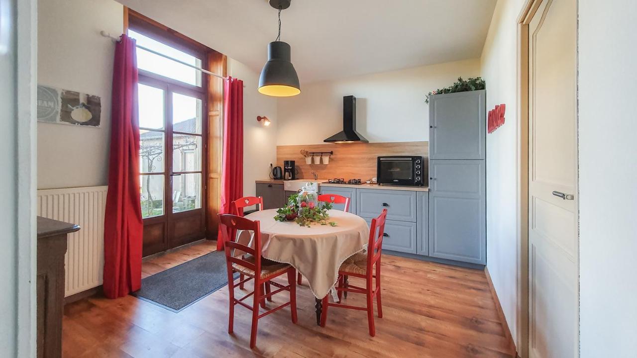 Le Jardin Des Lys Bed and Breakfast Gemmelaincourt Exterior foto